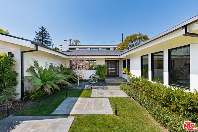 4961 Noeline Avenue, Encino CA: https://media.crmls.org/mediaz/43f6b762-1b72-4263-a9fe-fa19a09d8a9c.jpg