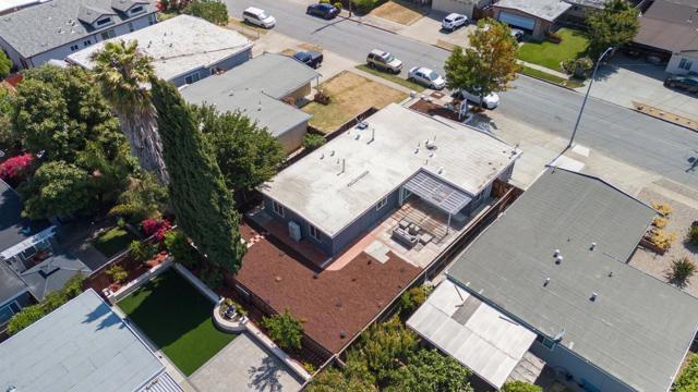 42758 Charleston Way, Fremont CA: https://media.crmls.org/mediaz/43f6c8c2-5831-4815-b0d9-5b601b44b080.jpg