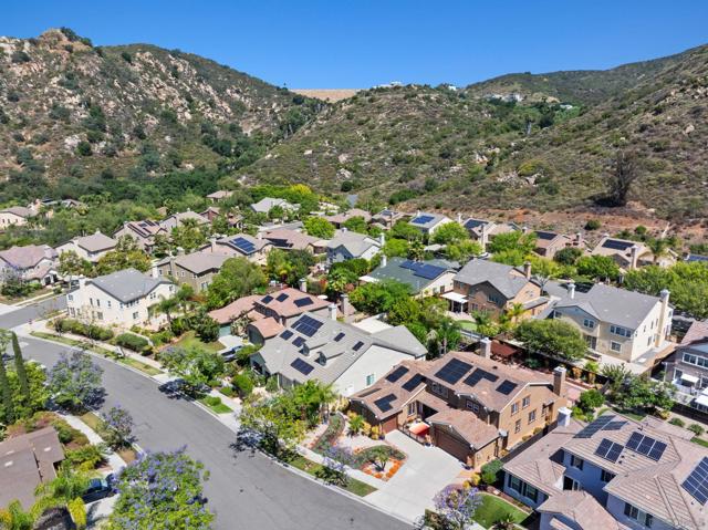 2954 Rangpur Court, Escondido CA: https://media.crmls.org/mediaz/43f6fd67-6c0d-420d-84f4-550be273583a.jpg