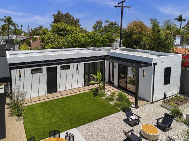 4223 Middlesex Dr, San Diego CA: https://media.crmls.org/mediaz/43f72508-afea-48b8-984f-947863dacd65.jpg