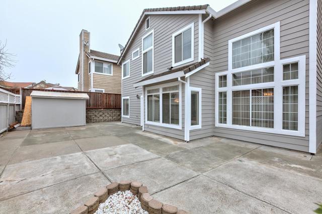 559 Topley Court, Vallejo CA: https://media.crmls.org/mediaz/43f7fd38-9036-4b2f-b401-1394417218c7.jpg
