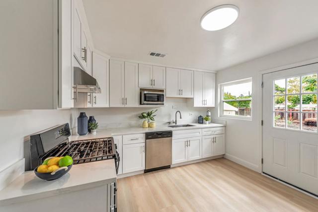 3972 Pepper Tree Lane, San Jose CA: https://media.crmls.org/mediaz/43f84501-419f-4aa1-8d34-aa76a252a962.jpg