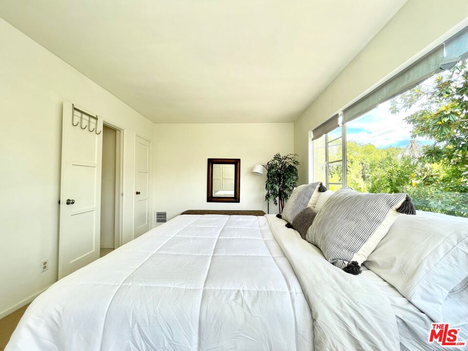 MLS #25595883 image #29