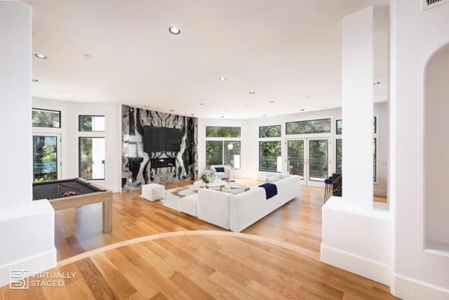 333 Raymundo Drive, Woodside CA: https://media.crmls.org/mediaz/43f9208c-6e91-4dab-8ba8-bcc6fdd9d9d5.jpg