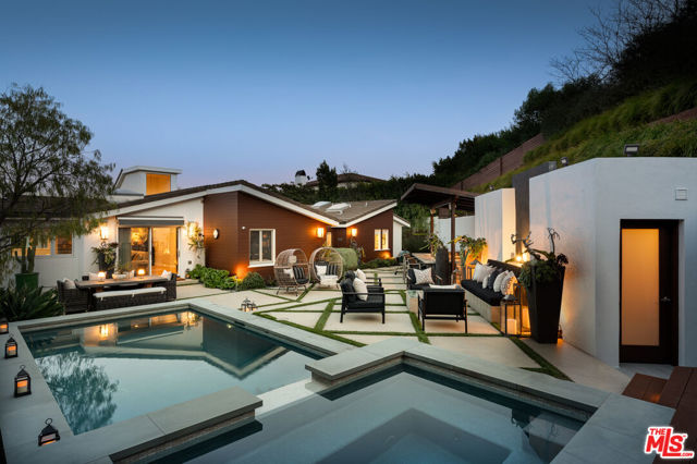 5 Bed Home for Sale in Beverly Hills, California