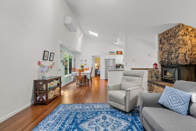 903 Redwood Drive, Aptos CA: https://media.crmls.org/mediaz/43f9392b-e4c0-4f3d-9655-02b277dccb6e.jpg