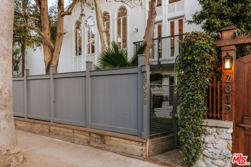 2027 Oakwood Ave, Venice, CA 90291, photo 4