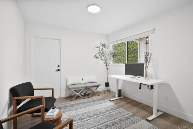 7255 Volta Court, San Diego CA: https://media.crmls.org/mediaz/43f9ec5a-54bb-42be-b019-134e0a663ba9.jpg