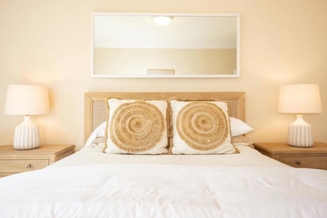 102 Carnoustie Drive, Half Moon Bay CA: https://media.crmls.org/mediaz/43fb7ac0-c981-4504-9e84-a29da0647101.jpg