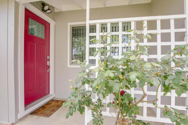 1261 Highland Drive, Hollister CA: https://media.crmls.org/mediaz/43fbafaa-2d3f-4ee9-89f8-4ced87bee1d9.jpg