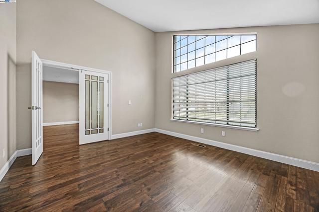 1116 Vista Point Ln, Concord CA: https://media.crmls.org/mediaz/43fc4dbd-d332-4332-9c4a-a141f4db5211.jpg