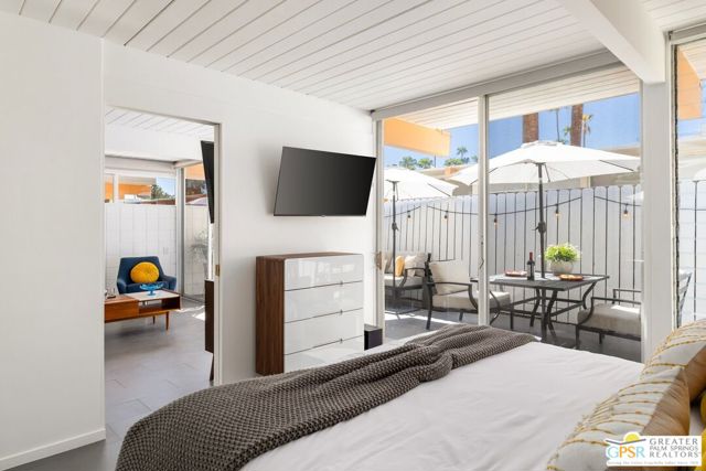 1111 E Palm Canyon Drive #307, Palm Springs, CA 92264