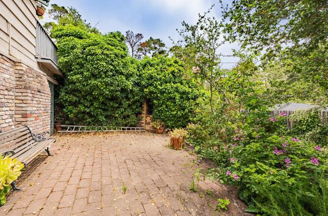 0 8th Ave & Forest Rd, Carmel CA: https://media.crmls.org/mediaz/43fe4dee-f475-499f-83d7-30b75d5337c9.jpg