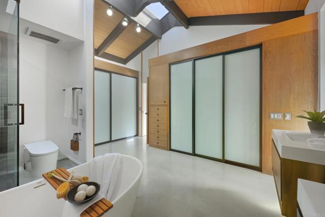 Detail Gallery Image 21 of 67 For 16135 Pauma Valley Dr, Pauma Valley,  CA 92061 - 4 Beds | 4 Baths