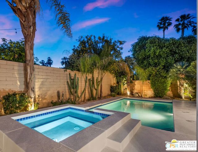 35871 Calle Raphael, Cathedral City CA: https://media.crmls.org/mediaz/43ff794b-3e70-4ff5-8cbd-ec095f5d2f94.jpg
