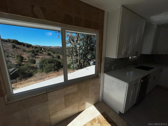 Image 8 of 28 For 11927 Keys Creek Rd