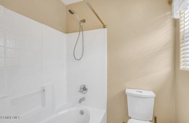 144 Acacia Lane, Newbury Park CA: https://media.crmls.org/mediaz/4402633a-92e7-4d12-92b2-b70ca415c5ed.jpg