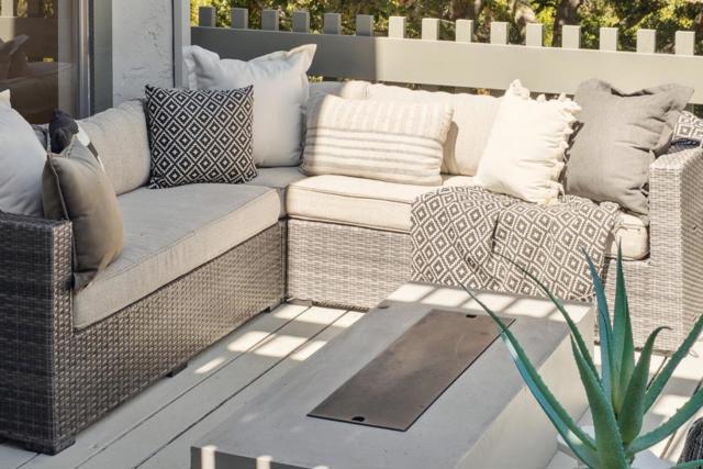 1501 De Anza Boulevard, San Mateo CA: https://media.crmls.org/mediaz/44026ef9-eaa5-44b6-8d12-c448f89f2b2f.jpg