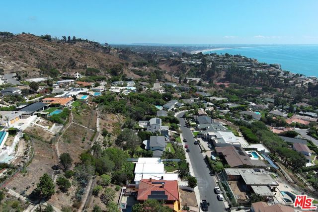 Drew Fenton | 18073 Sandy Cape Drive Pacific Palisades CA | MLS: 7432418