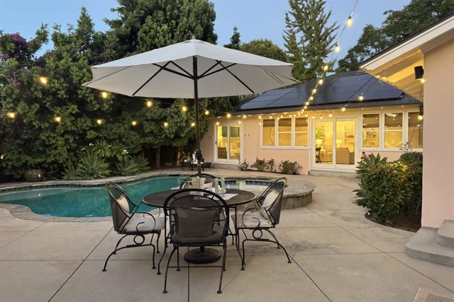 2602 N Louise, Santa Ana CA: https://media.crmls.org/mediaz/4402e505-a341-45c5-82bb-aad29c69a7d3.jpg