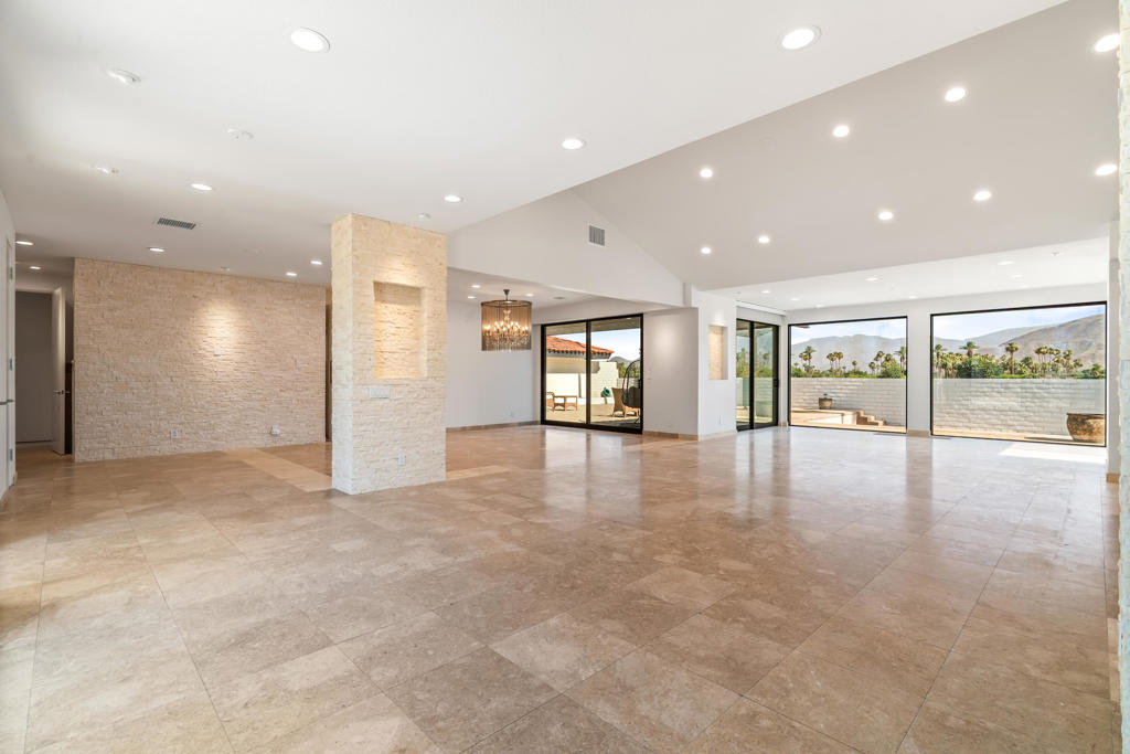 44030cfe 6183 40f7 8c5a 67d21fddd312