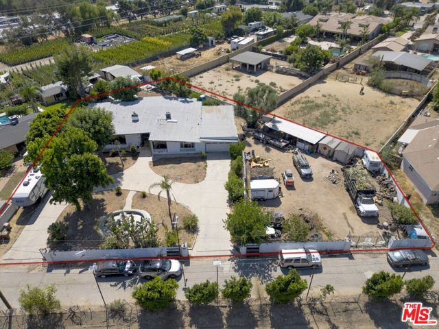 14175 Bergstrom Place, Sylmar CA: https://media.crmls.org/mediaz/44031106-58f1-498f-80cc-00018f448d93.jpg