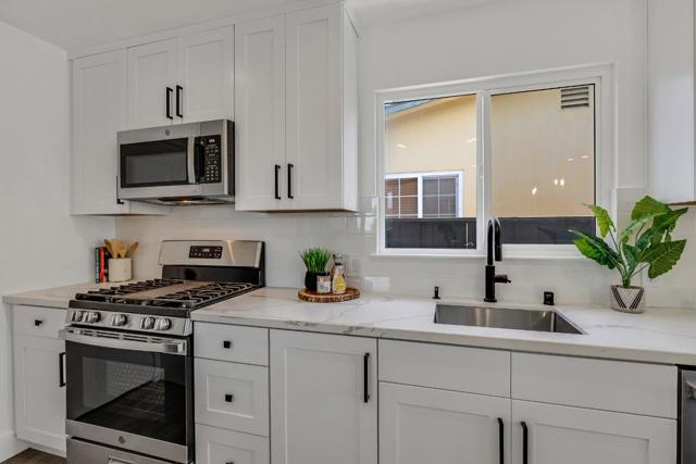 1104 Fassler Avenue, Pacifica CA: https://media.crmls.org/mediaz/4404a9ce-a175-4219-9a19-82468eafc10f.jpg