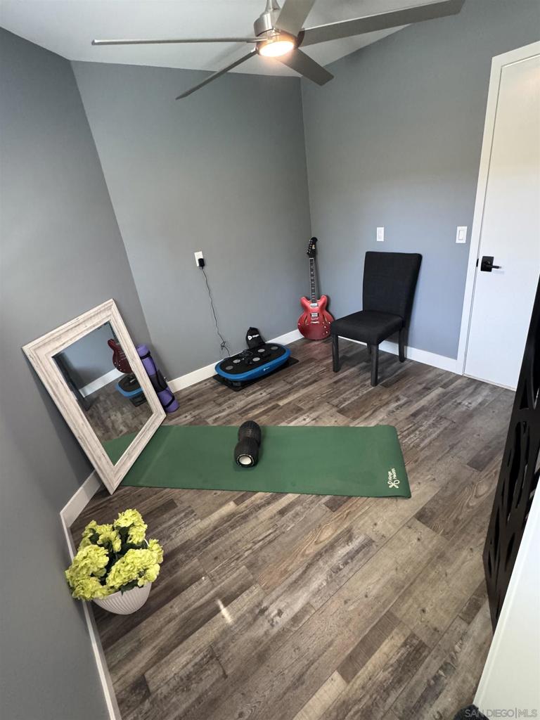 880 Home Ave - photo 13