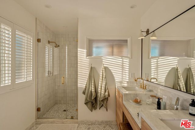 626 Pacific Street, Santa Monica CA: https://media.crmls.org/mediaz/4407c439-65c5-4884-9ce4-455f7e823287.jpg