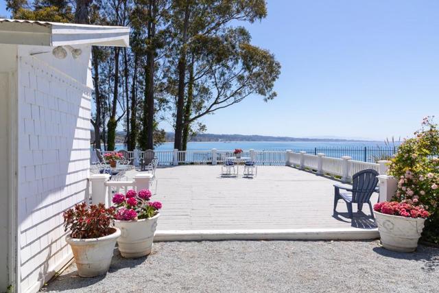 620 El Salto Drive, Capitola CA: https://media.crmls.org/mediaz/44080e15-db3f-45d9-9714-582513a7bcb8.jpg