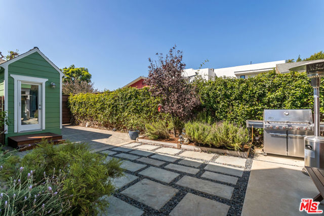 3734 Wade Street, Los Angeles CA: https://media.crmls.org/mediaz/44081ab1-1a77-47a5-9b6f-c7c72b436317.jpg
