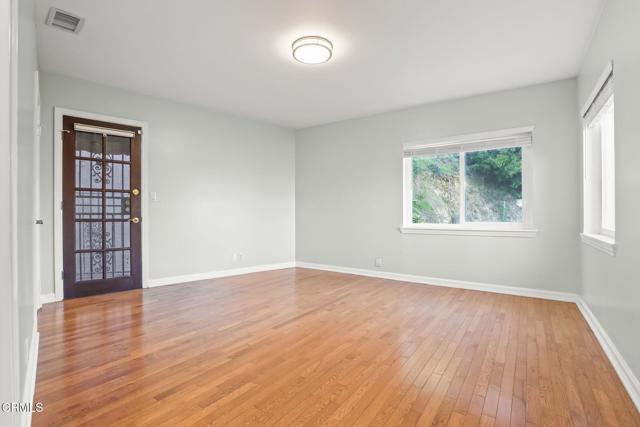 Detail Gallery Image 45 of 68 For 920 Glen Oaks Bld, Pasadena,  CA 91105 - 3 Beds | 3/1 Baths