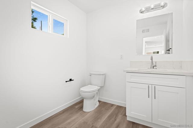Image 13 of 16 For 2740 Reo Dr  