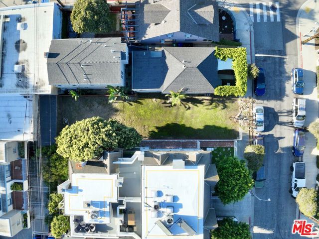2620 2nd Street photo 3