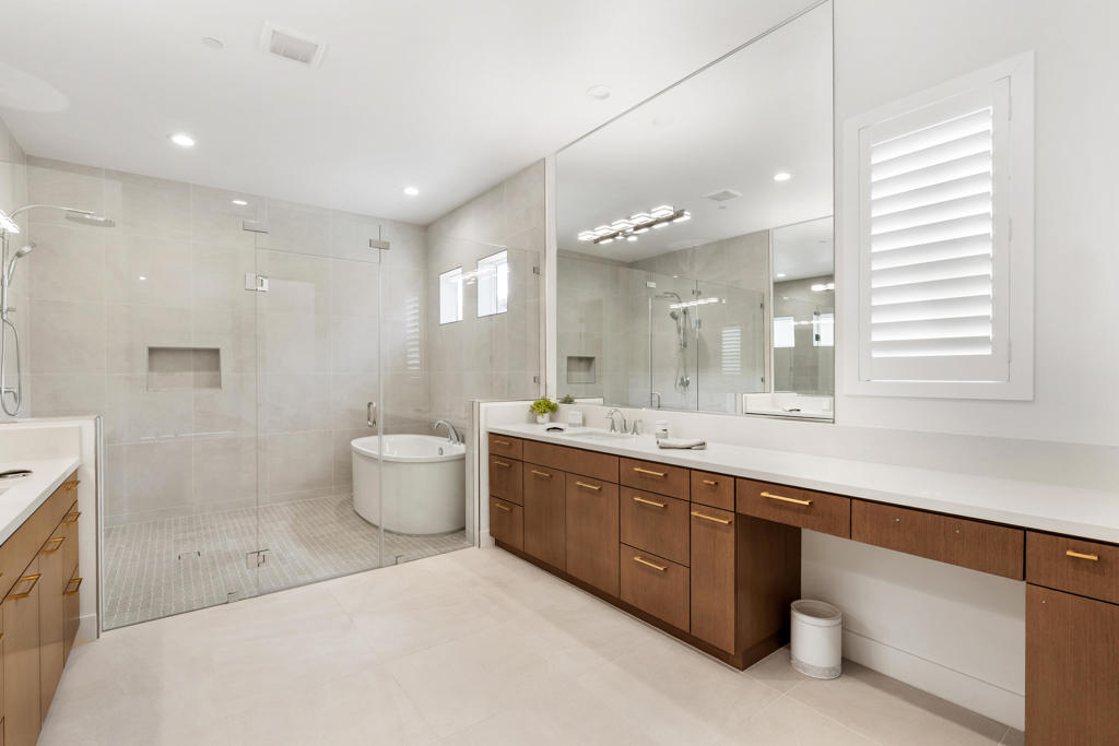 MLS #219134608DA image #12