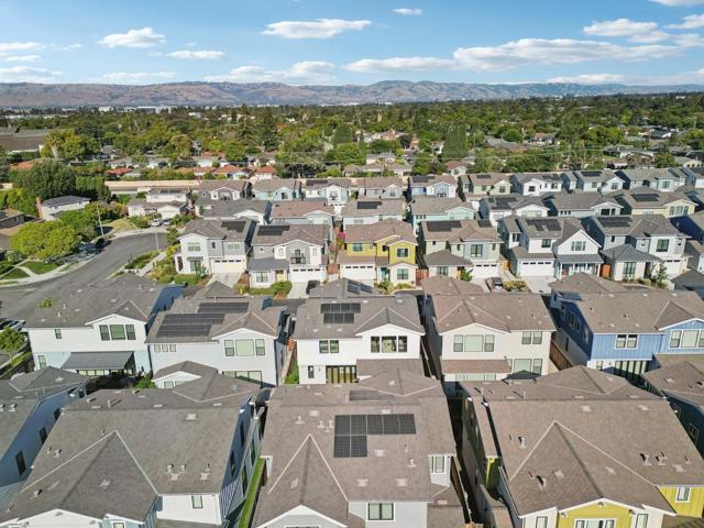 709 Vinemaple Terrace, Sunnyvale CA: https://media.crmls.org/mediaz/4409823b-fe6a-4eae-b13c-5f14c86084c5.jpg