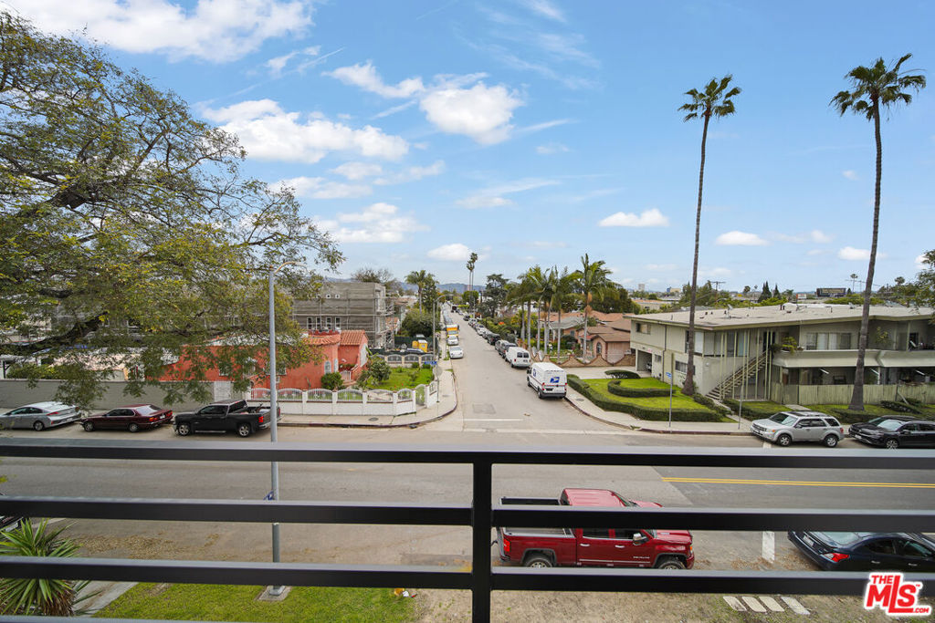8664 Cadillac Ave, Los Angeles, CA 90034, photo 21