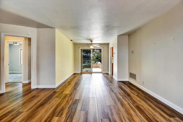 331 Manor Drive, Pacifica CA: https://media.crmls.org/mediaz/440b0a42-40a3-4894-8cb0-021d5905bcf8.jpg