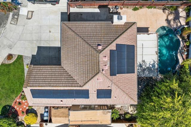 635 Eliot Dr, Livermore CA: https://media.crmls.org/mediaz/440c5383-cef4-41f5-a8b8-0955c73454bb.jpg