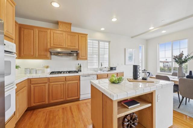 158 Oak Avenue, South San Francisco CA: https://media.crmls.org/mediaz/440d5622-b1c7-4d47-8981-1116304e4780.jpg