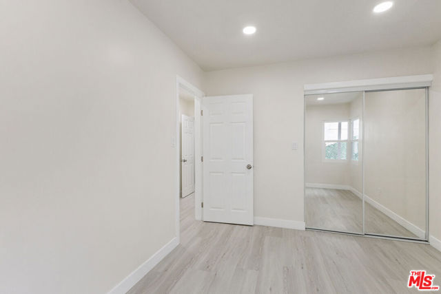 7127 Ramsgate Avenue, Los Angeles CA: https://media.crmls.org/mediaz/440dbba5-5c20-4135-8585-9a68569d691d.jpg