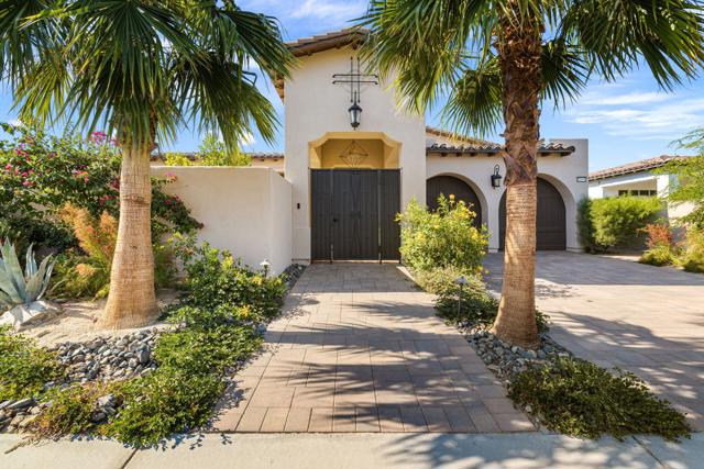 81670 Haflinger Way, La Quinta CA: https://media.crmls.org/mediaz/440ddcbf-b76b-4857-829d-700e134031ea.jpg