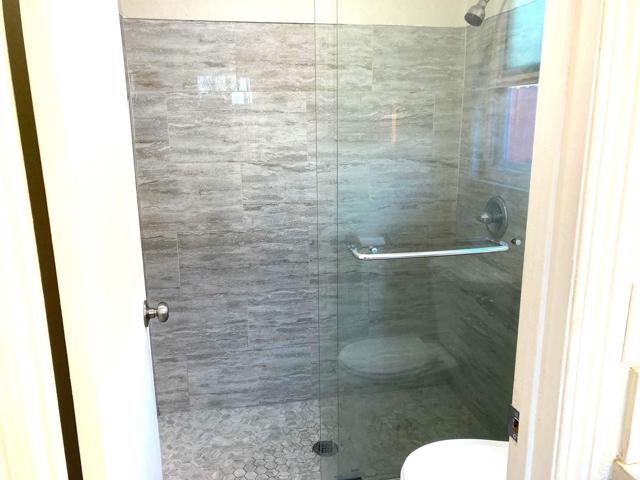 Detail Gallery Image 13 of 26 For 7561 Skyline Dr, San Diego,  CA 92114 - 3 Beds | 2 Baths