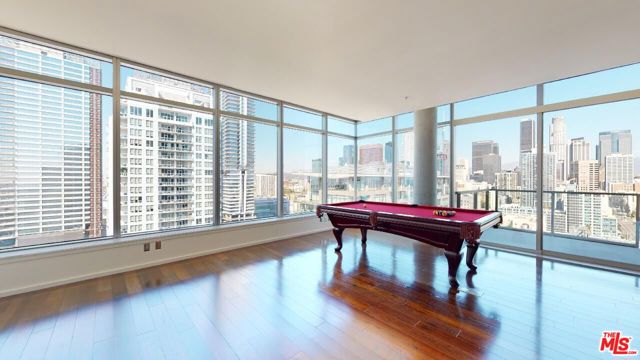 1155 S Grand Avenue, Los Angeles CA: https://media.crmls.org/mediaz/440f1670-d8a8-4200-8c4f-4fbf3b52421f.jpg