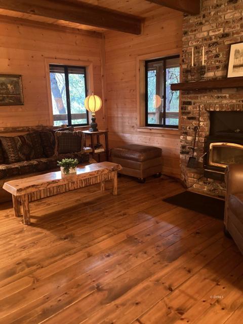 25500 Foster Lake Road, Idyllwild CA: https://media.crmls.org/mediaz/440fd856-8273-460a-b8a6-d9a3957c028e.jpg