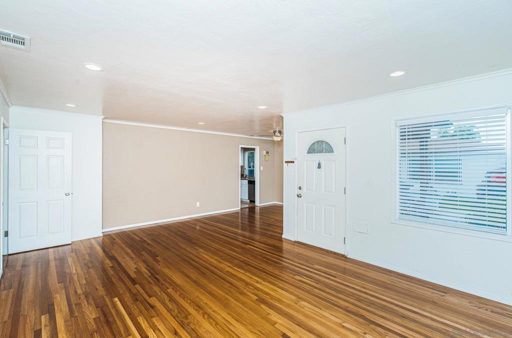 4954 63rd - photo 8