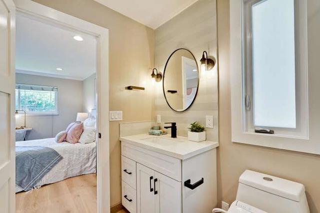 898 La Plata Plaza, Campbell CA: https://media.crmls.org/mediaz/44113b86-941a-4b97-abdf-b03cff869c3b.jpg