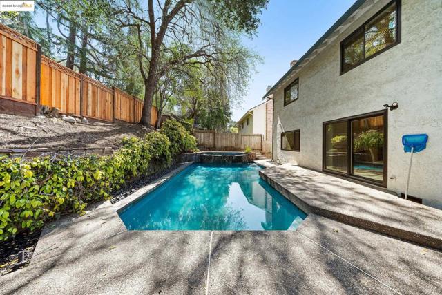 Image 49 of 60 For 921 Rock Canyon Cir