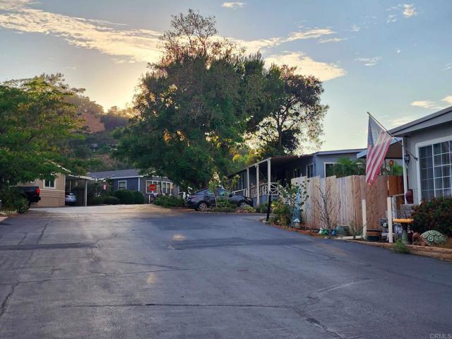 Detail Gallery Image 15 of 28 For 3909 Reche Rd #52,  Fallbrook,  CA 92028 - 2 Beds | 1/1 Baths