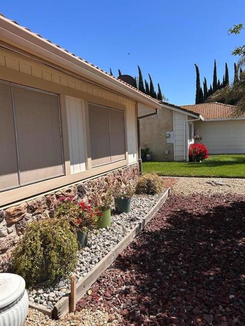 754 Meadowlark Avenue, Los Banos CA: https://media.crmls.org/mediaz/4412e8e5-abf0-4f8d-939c-d9e777ac174f.jpg